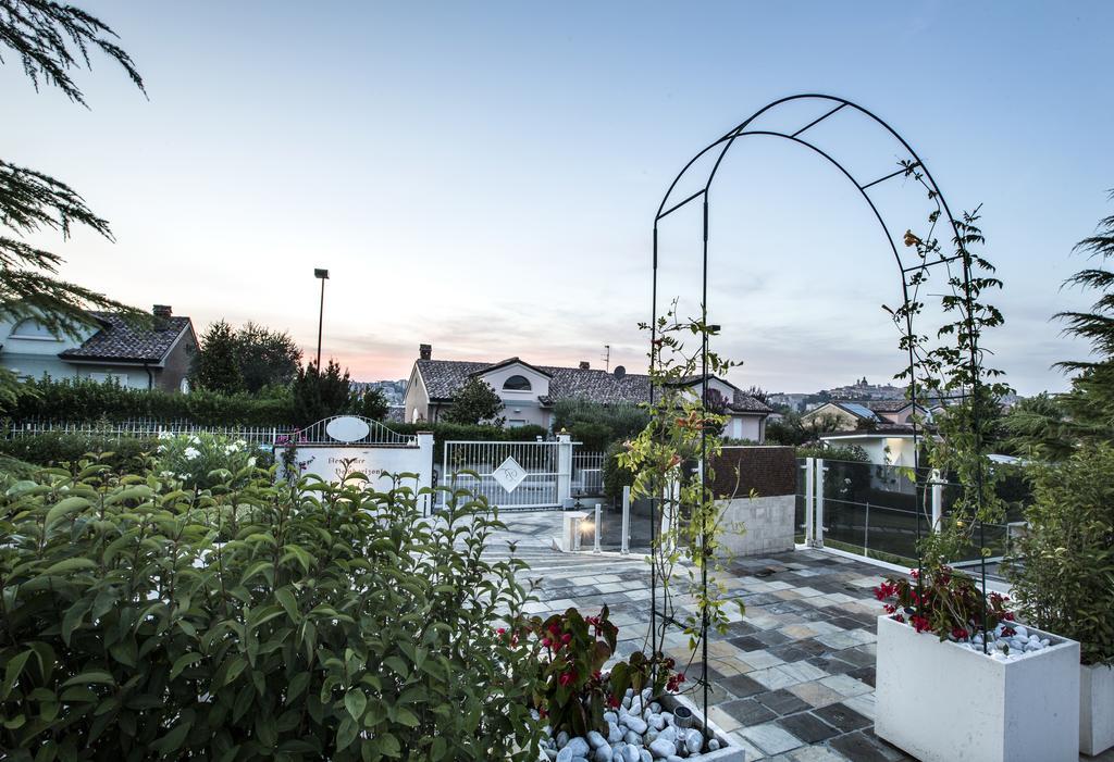 Holiday Residence Belohorizonte Macerata Exterior photo